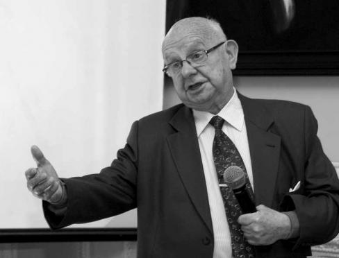 prof. dr hab. inż. Janusz Śledziński