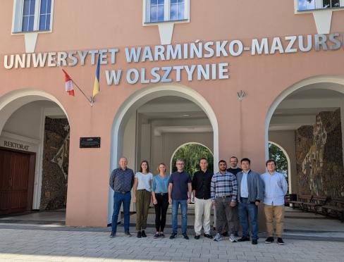  poświęcone wspólnemu polsko-chińskiemu projektowi pt. Exploring the potential of mass-market high-precision GNSS for geoscience applications (MAGIC), podczas którego gościliśmy prof. Jianghui Genga z Uniwersytetu Wuhan w Chinach.