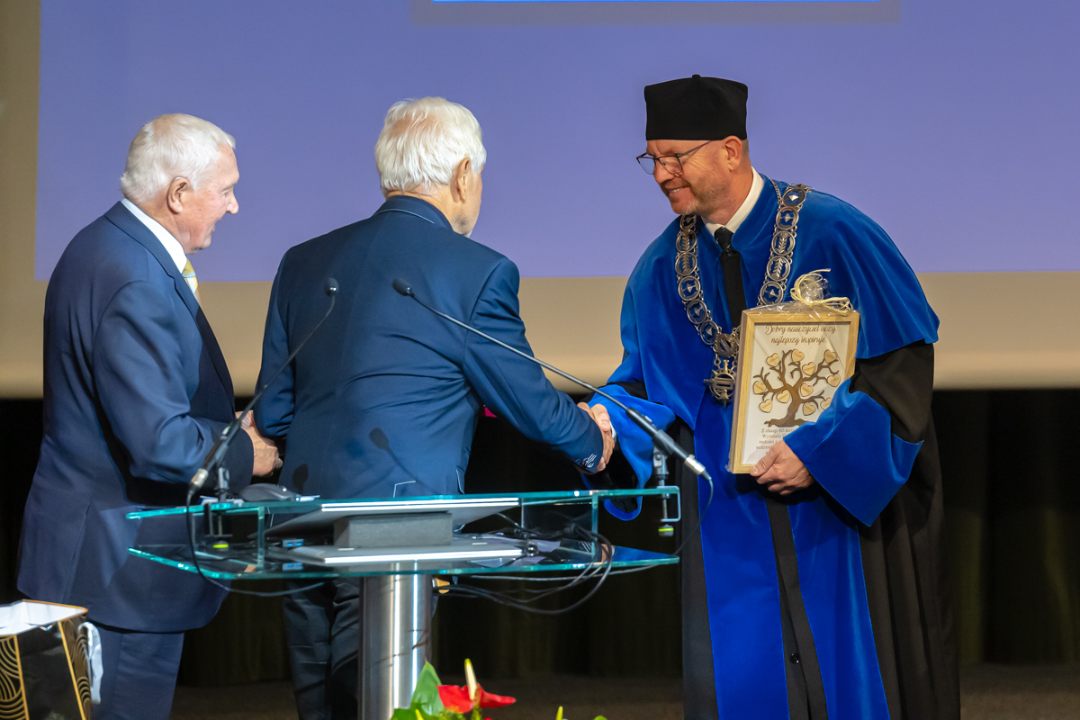Jubileuszowe wspomnienia absolwentów